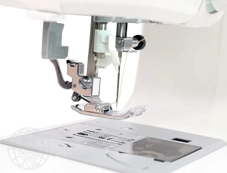 Швейная машина Leader Royal Stitch 450E