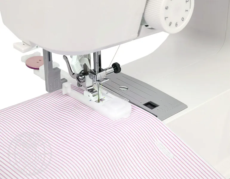 Швейная машина Leader Royal Stitch 450E